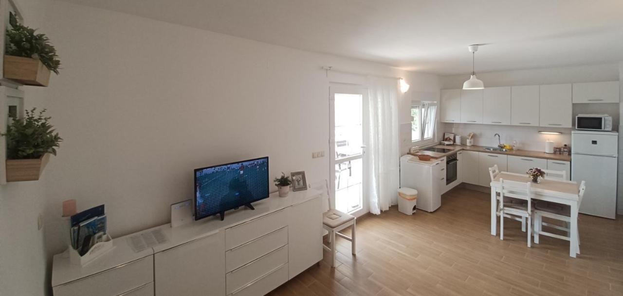 Apartman S Pogledom Ждрелац Экстерьер фото